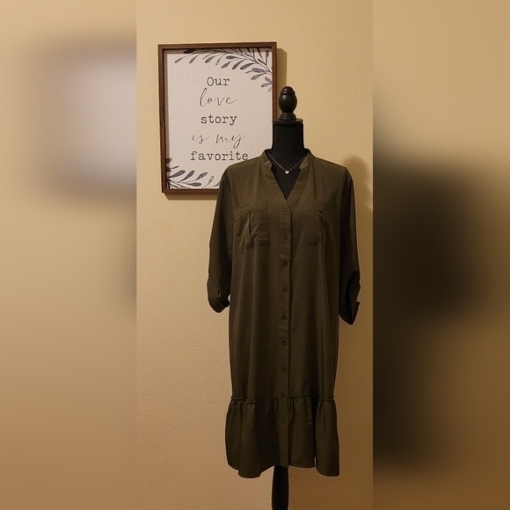 NWT WD•NY long-sleeved dress